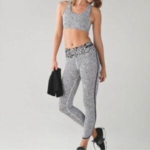 Lululemon Real Quick Tight patterned leggings